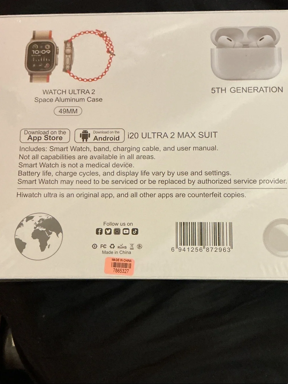 i20 Ultra 2 Max Suit Smartwatch with Multiple Accent Straps- White Earbuds